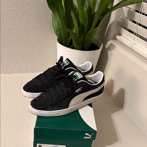 Puma Men's Black and White Suede Shoes